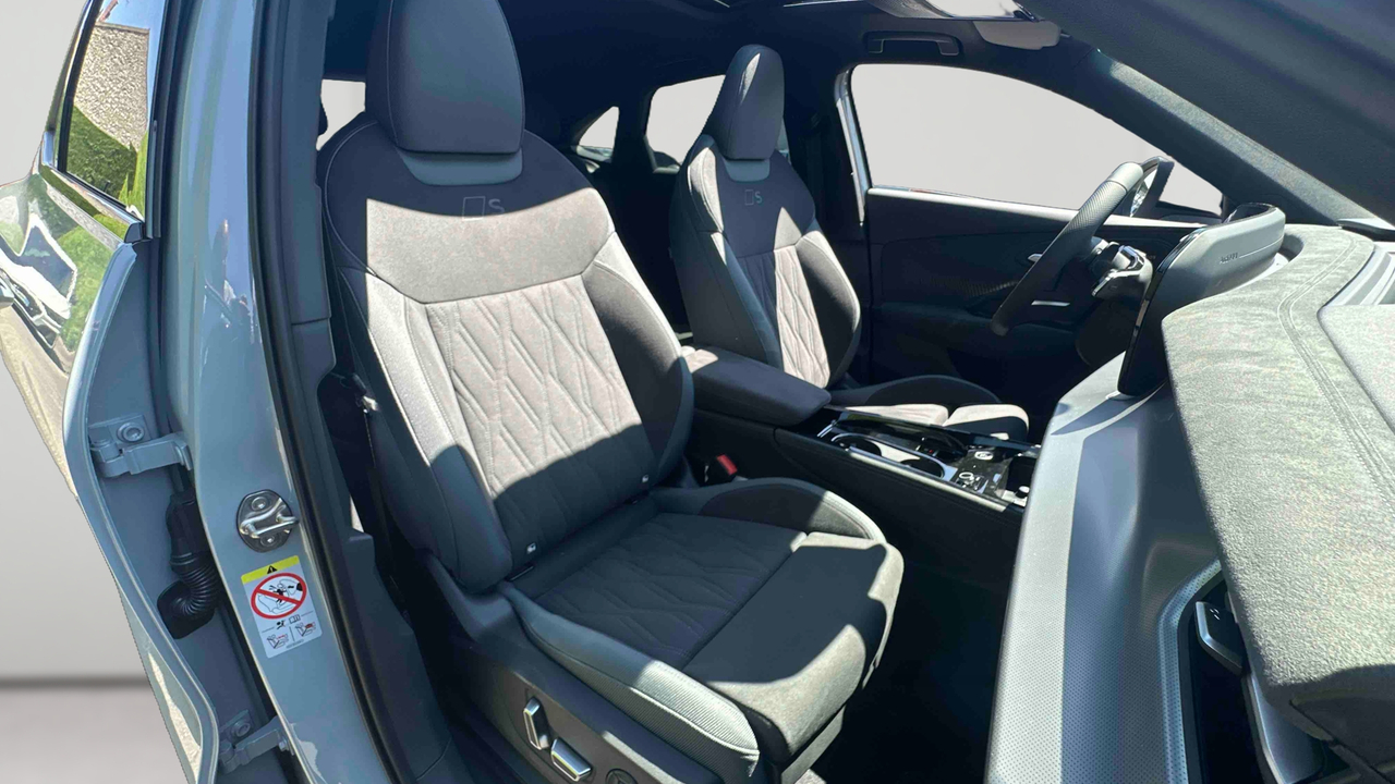 Audi Q3 Sportback e-hybrid 272 ch S tronic 6 — photo 20