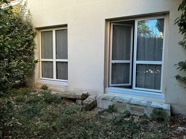 T3 MEUBLE AVEC GARAGE SECTEUR MEDOQUINE