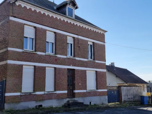 Maison Hirson 8 pièce(s) 205 m2
