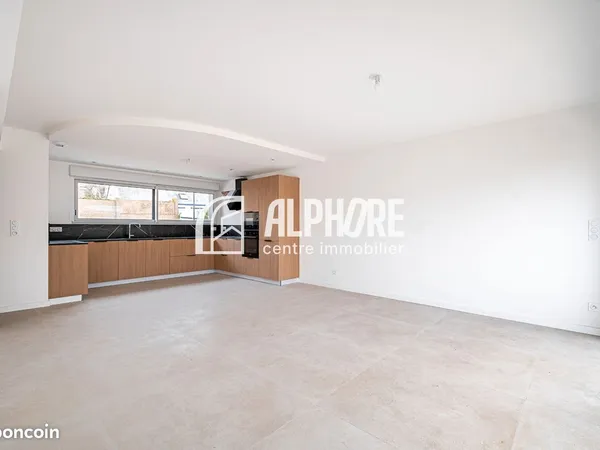 Maison 4 pièces 110 m²