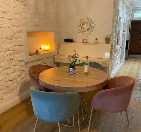 Belle maison de village au coeur de la Provence entre Aix et Marseille à partager