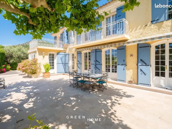 Maison 8 pièces 286 m²