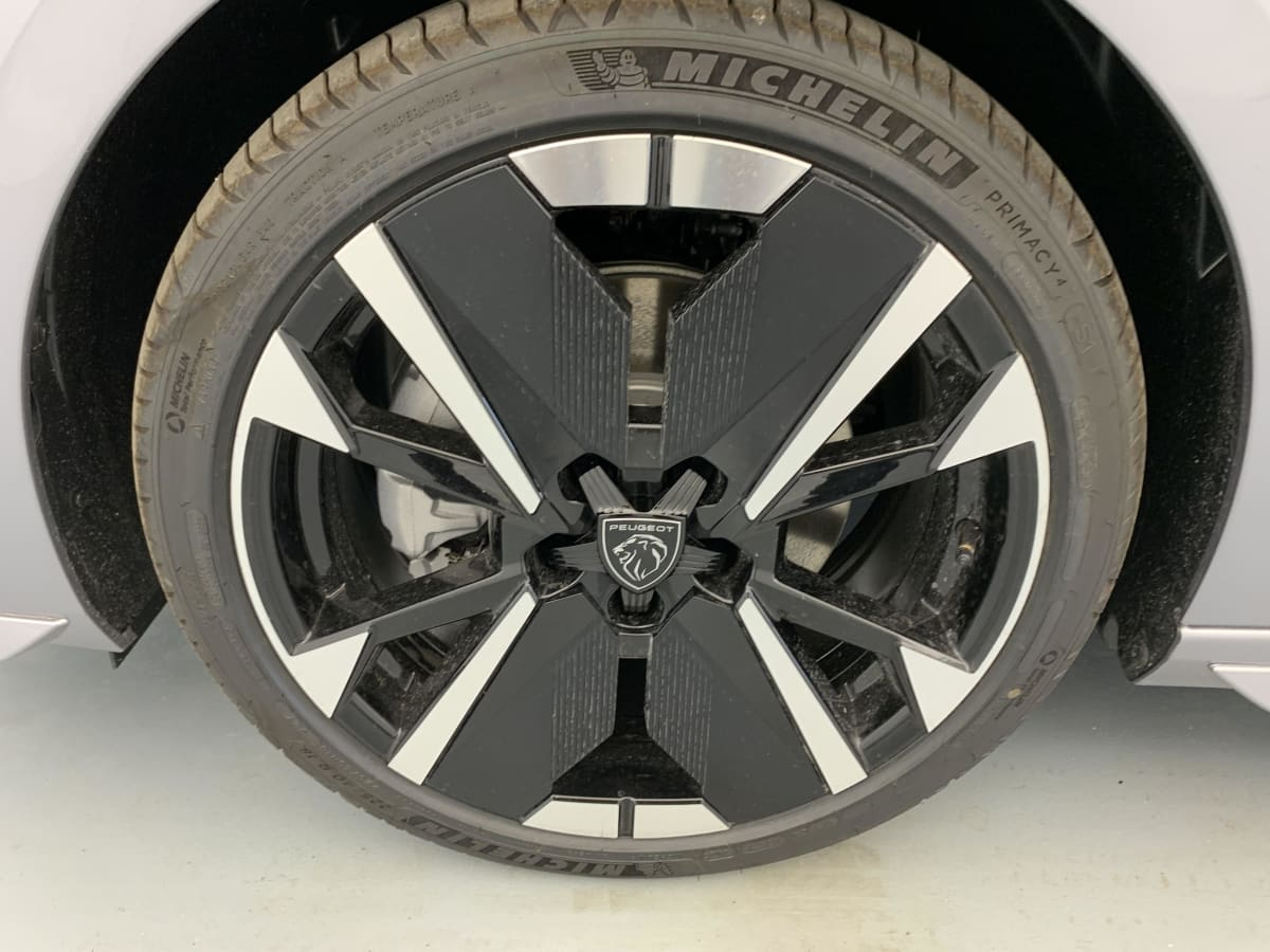 Peugeot 308 — photo 22
