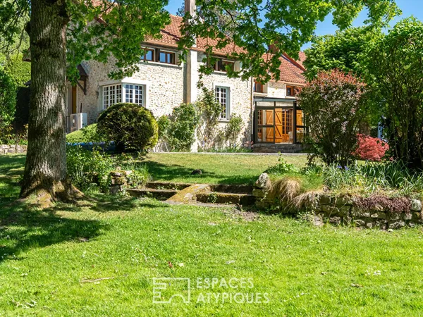 Maison de caractère avec piscine sur beau terrain aux portes de Rambouillet