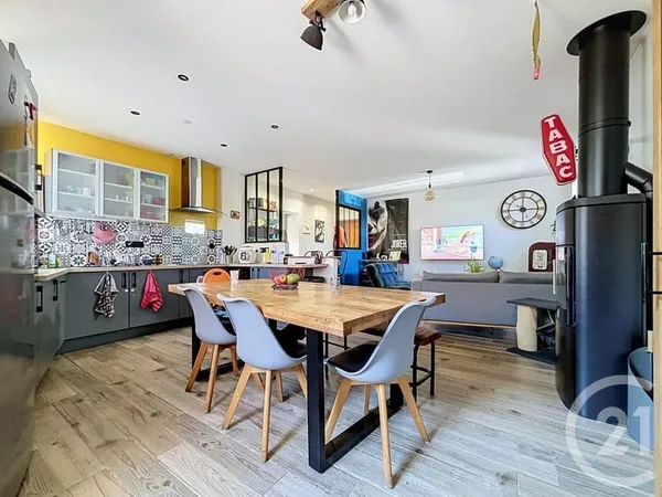 Maison 5 pièces 186 m²