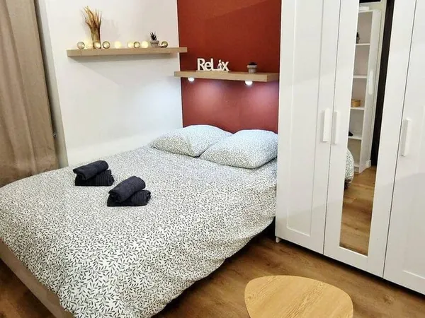 Studio 1 pièce 14 m²