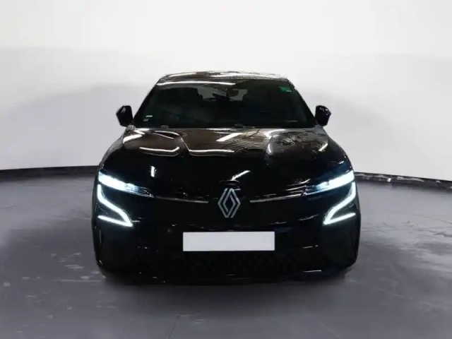 Renault Megane e-tech 220 ch autonomie confort gsr2 — photo 8