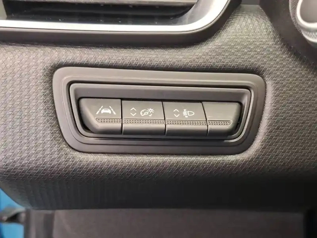 Renault Clio blue dci 85 — photo 32