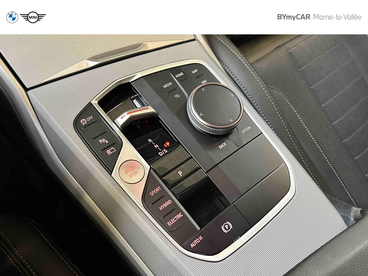 BMW Touring 320e 204 ch BVA8 — photo 15