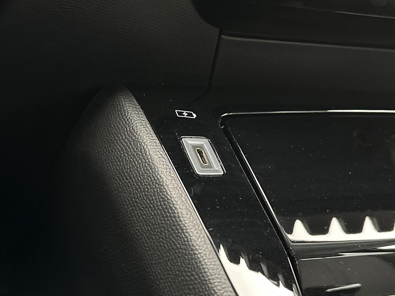 Peugeot 2008 bluehdi 130 s&s eat8 allure business — photo 28