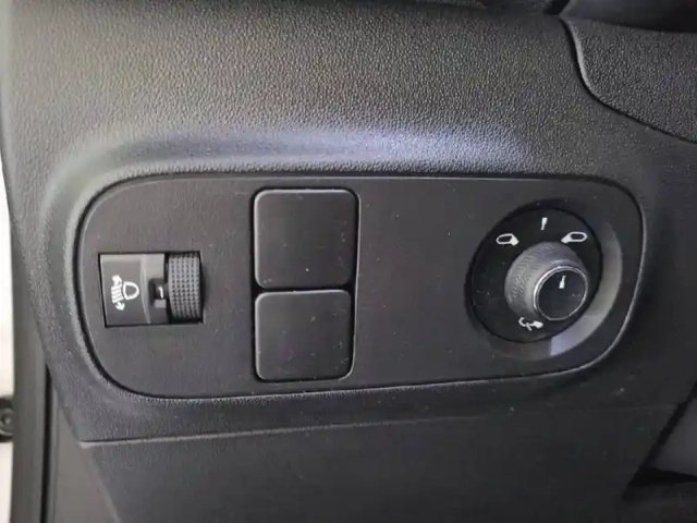 Citroën C3 puretech 83 s&amp;s bvm5 — photo 31