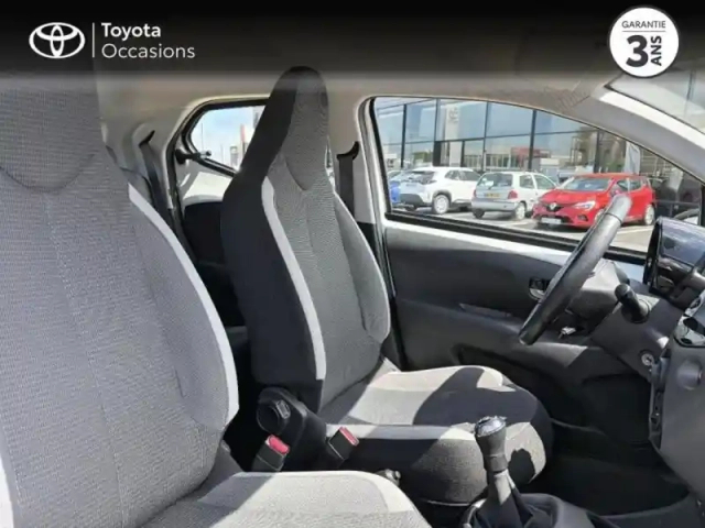 Toyota Aygo 1.0 vvt-i 72ch x-play 5p my20 — photo 6