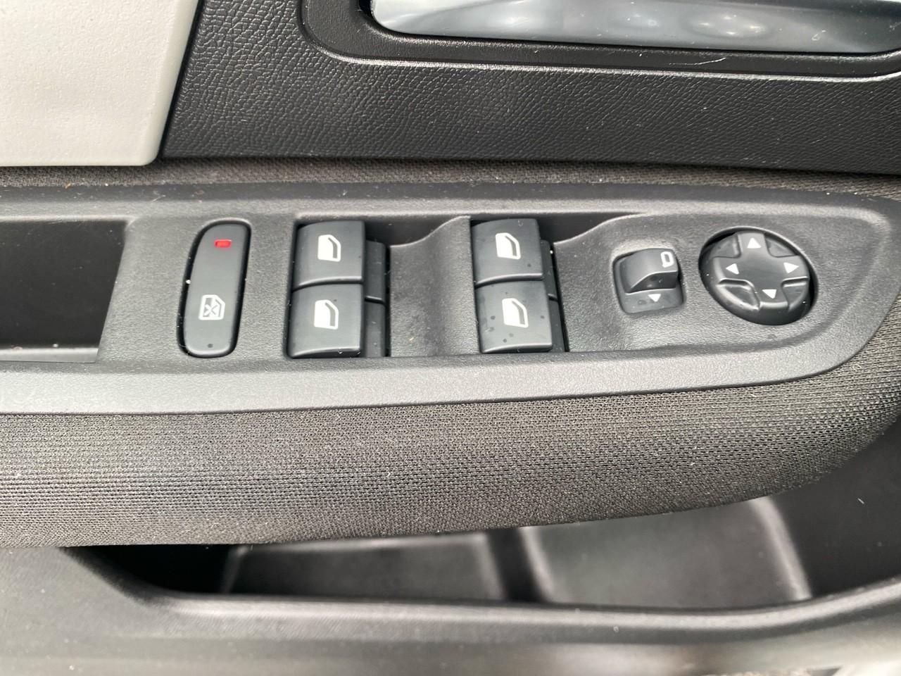 Citroën C4 bluehdi 110ch s&s feel pack business — photo 17
