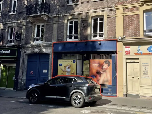 Local commercial 77 m²