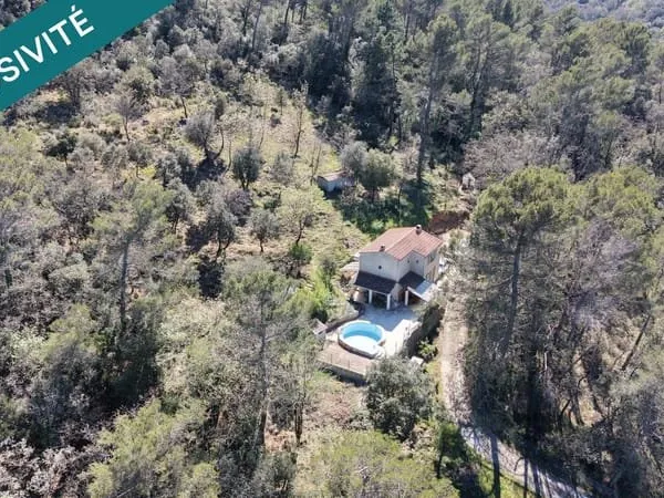Maison sur 5600m2 de colline pour les amoureux de nature