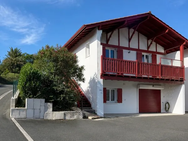 Hasparren - Vente Maison - Calme et ensoleillée