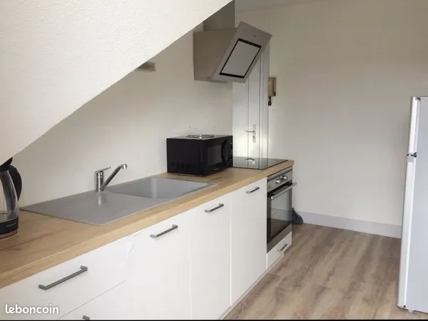 Studio meublé clé en main 30m2 - Dernier étage au calme - Quartier Saint-Joseph