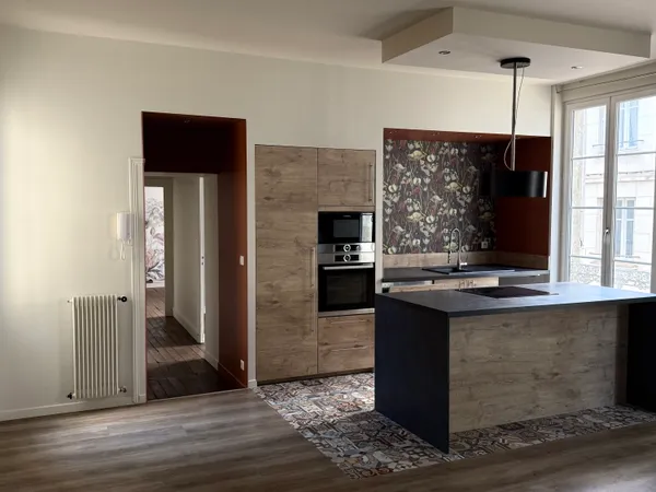Loue appartement T3 centre ville