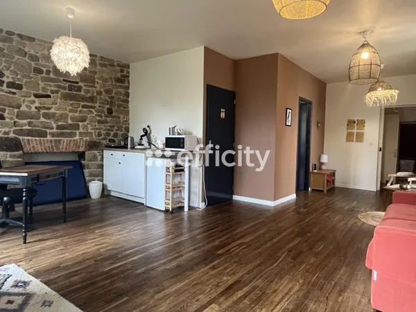 Maison 7 pièces 225 m²