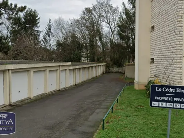 Garage et parking Vente Saint-Cyr-sur-Loire 22500€