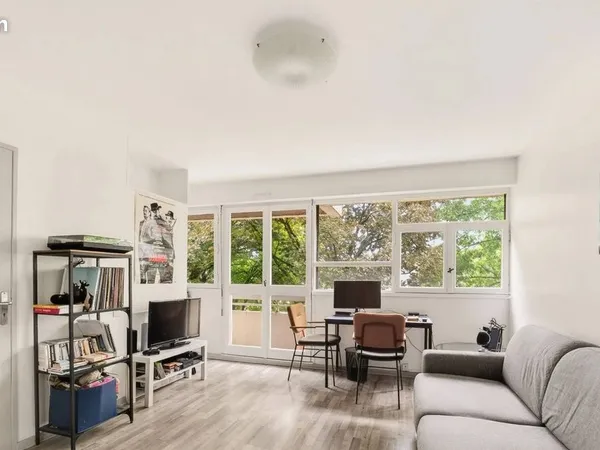 Grand Studio - 30 m² - Villejuif - proche métro 7, 14 et futur 15