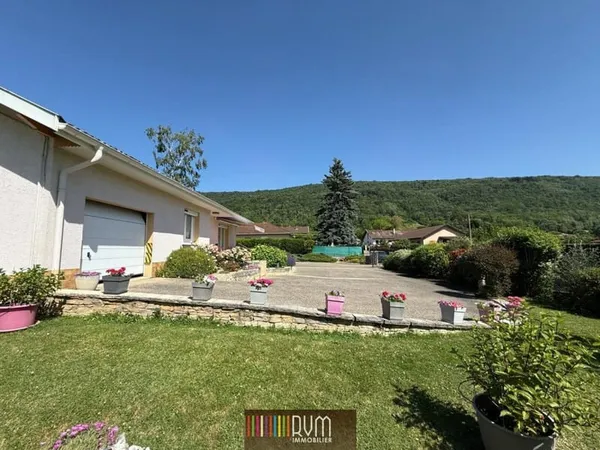 VIAGER OCCUPÉ - MAISON DE PLAIN-PIED À VAL-REVERMONT