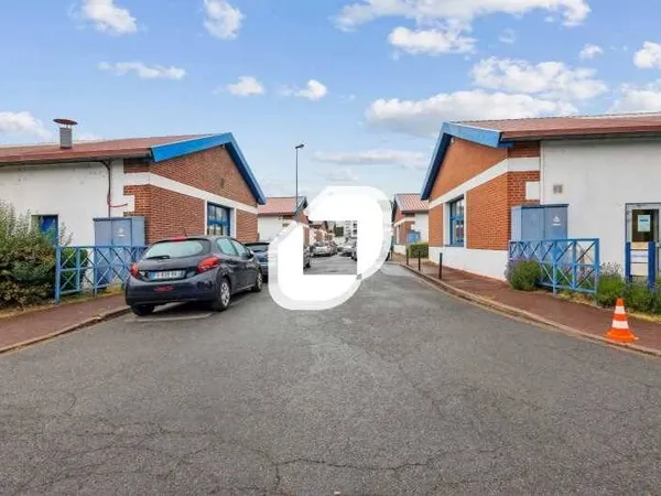 Local d'activité 311 m²