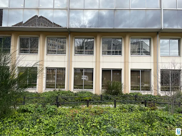 Bureau et espace de travail Vente Rouen 214m² 276500€