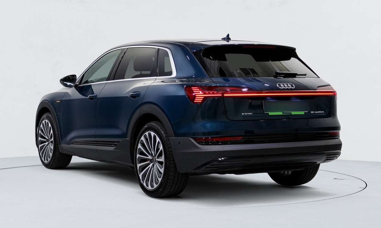 Audi e-tron — photo 3