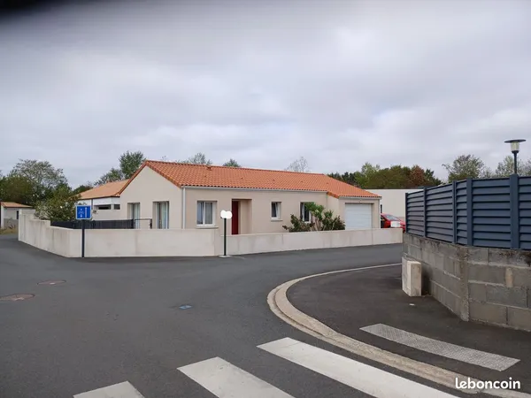 Loue maison proche axe Cholet Nantes