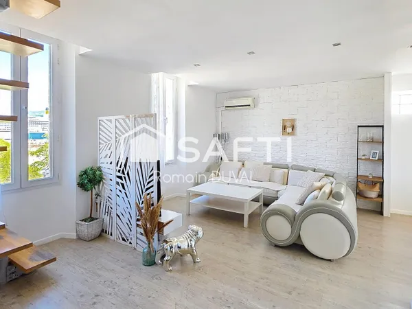 Appartement duplex traversant avec vue mer