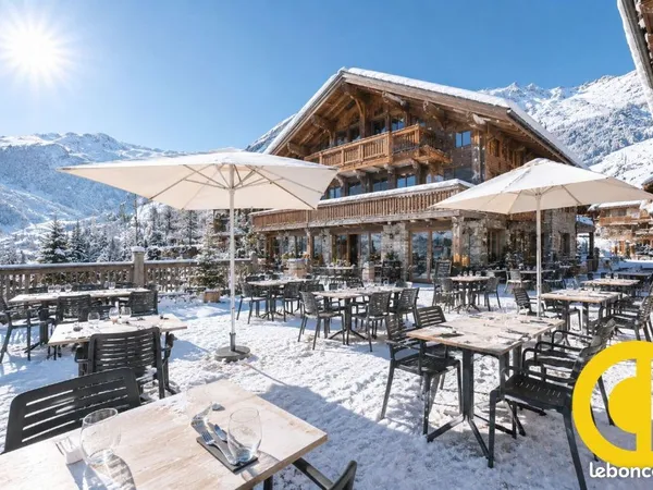 Fonds de commerce restaurant, caviste 315 m²