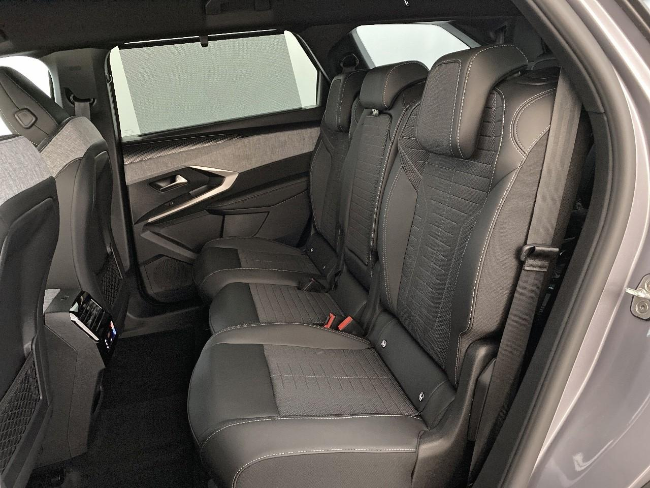 Peugeot 5008 1.2 hybrid 145 e-dcs6 gt — photo 10