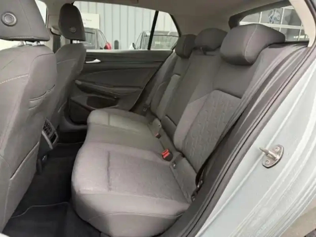 Volkswagen Golf 1.5 ehybrid 204ch vw edition dsg6 — photo 6