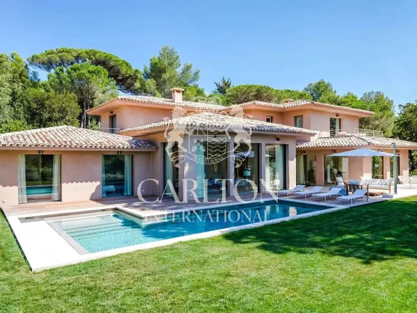 Maison 600 m²