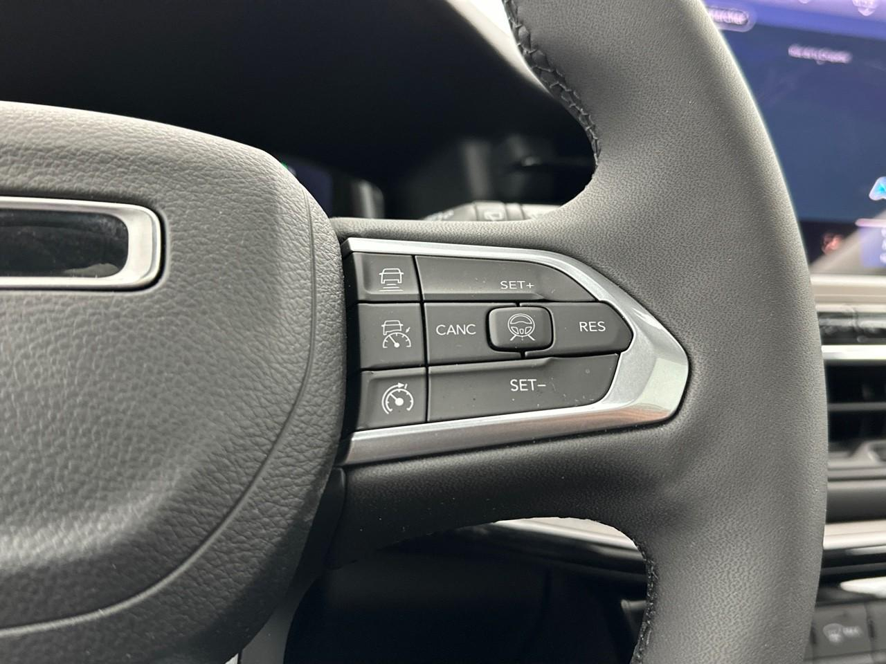 Jeep Compass 1.3 phev t4 240 ch 4xe eawd summit — photo 19