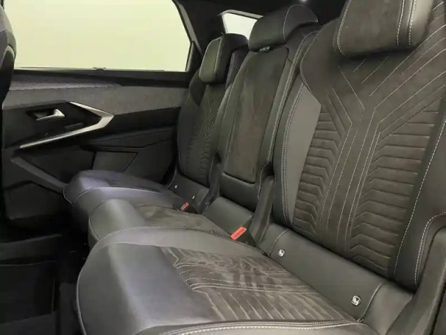 Peugeot 5008 hybrid 145 e-dcs6 — photo 47