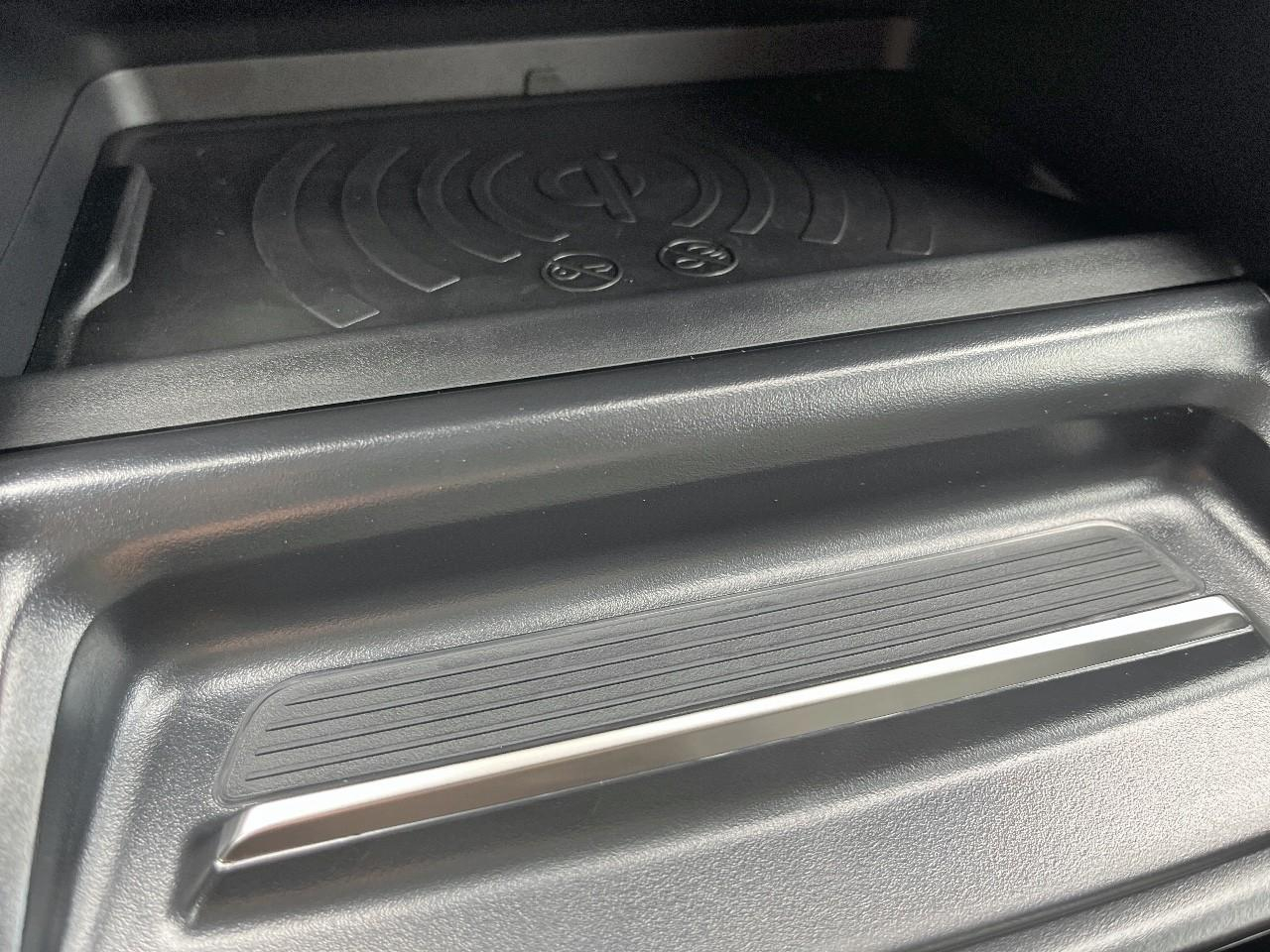 Peugeot 2008 hybrid 145 ch e-dcs6 gt — photo 20