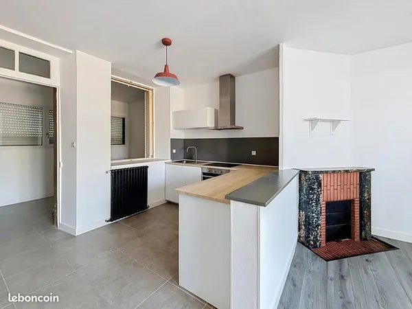 À LOUER- Appartement T2 Bis de 51 m2 - Centre de Combourg