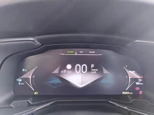 Ds Ds 7 hybride rechargeable e-tense 300 eat8 4x4 opera — photo 21