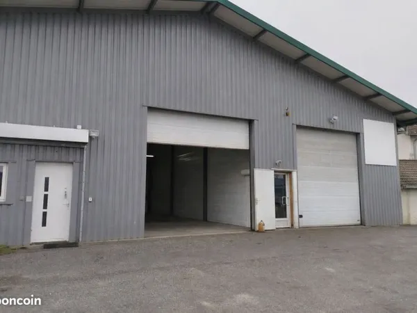 Entrepôt 480 m² La Roche-sur-Foron