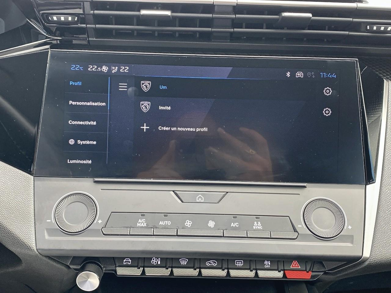 Peugeot 308 1.2 hybrid 145ch style e-dcs6 — photo 23