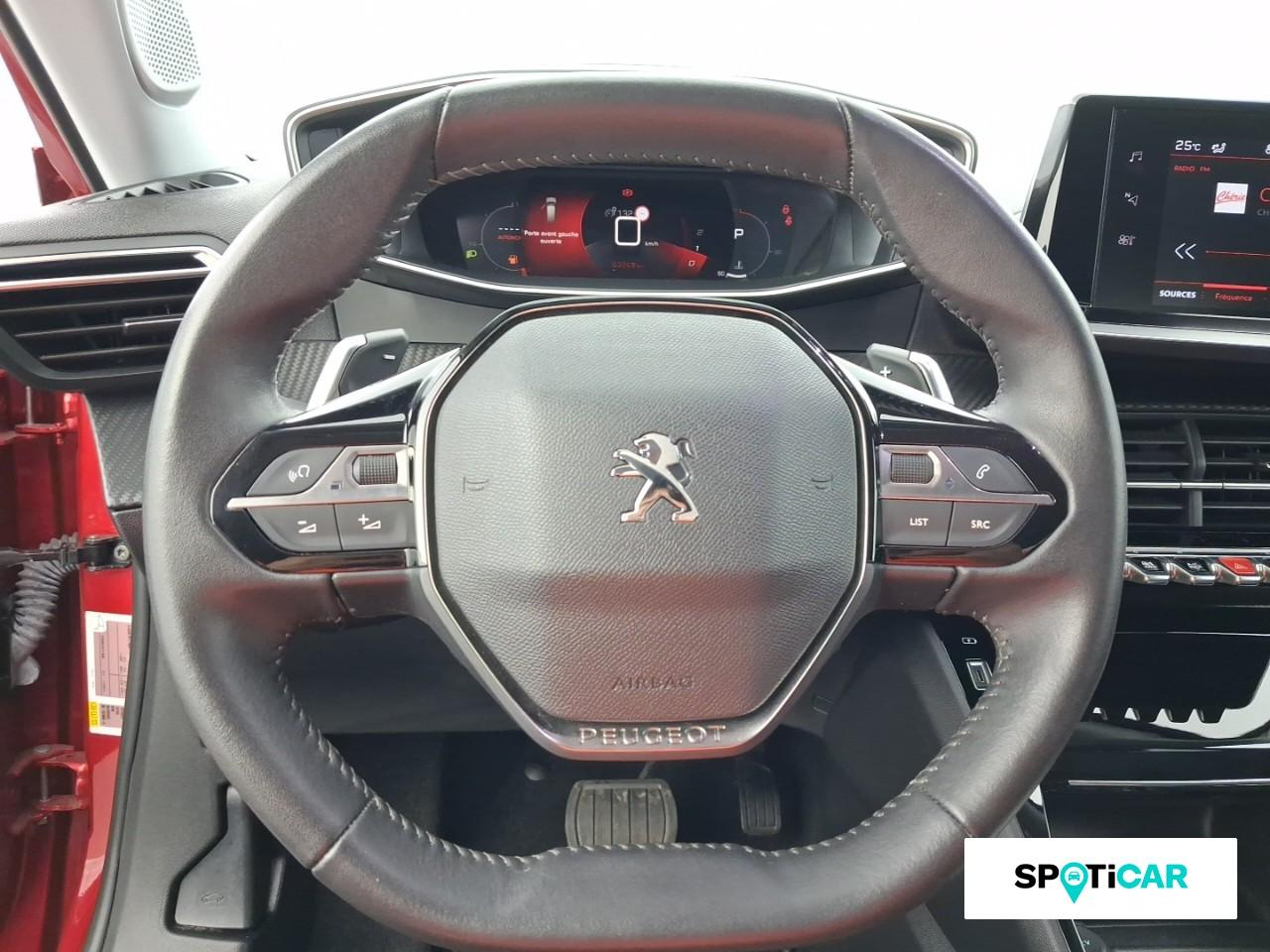 Peugeot 2008 1.2 puretech 100ch s&s allure pack — photo 12