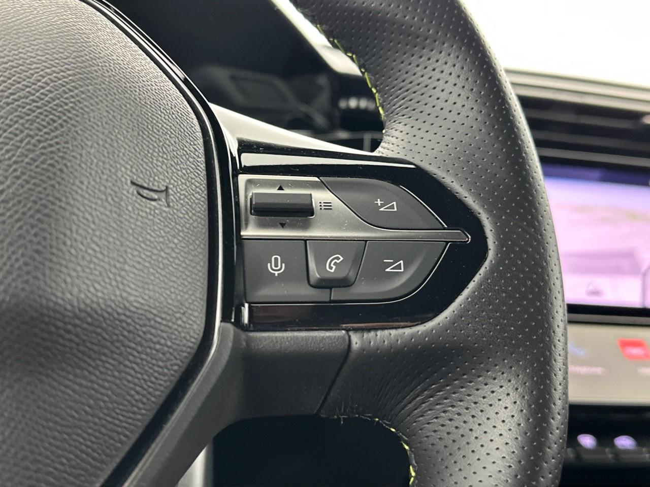 Peugeot 408 puretech 130 ch s&s eat8 gt — photo 19