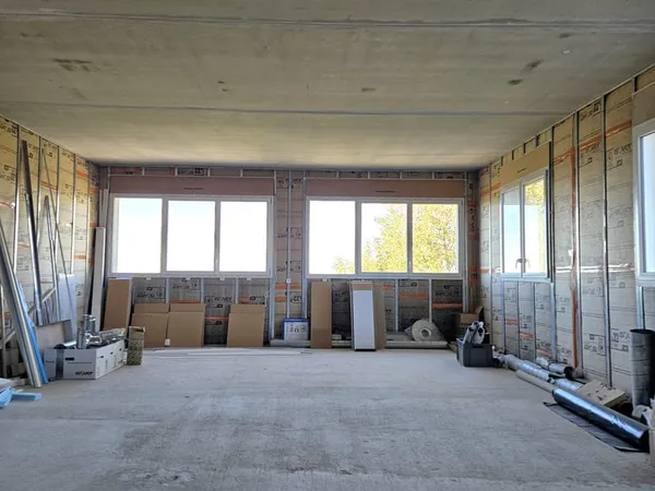 LOCAL PROFESSIONNEL BARAQUEVILLE 81 m2