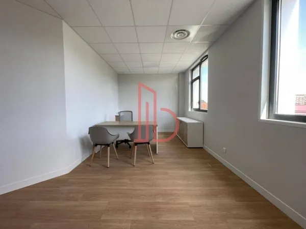 Bureaux 1240 m²