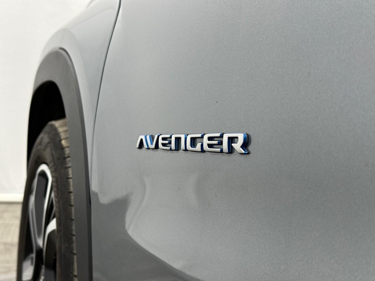 Jeep Avenger 115 kw 4x2 summit — photo 38