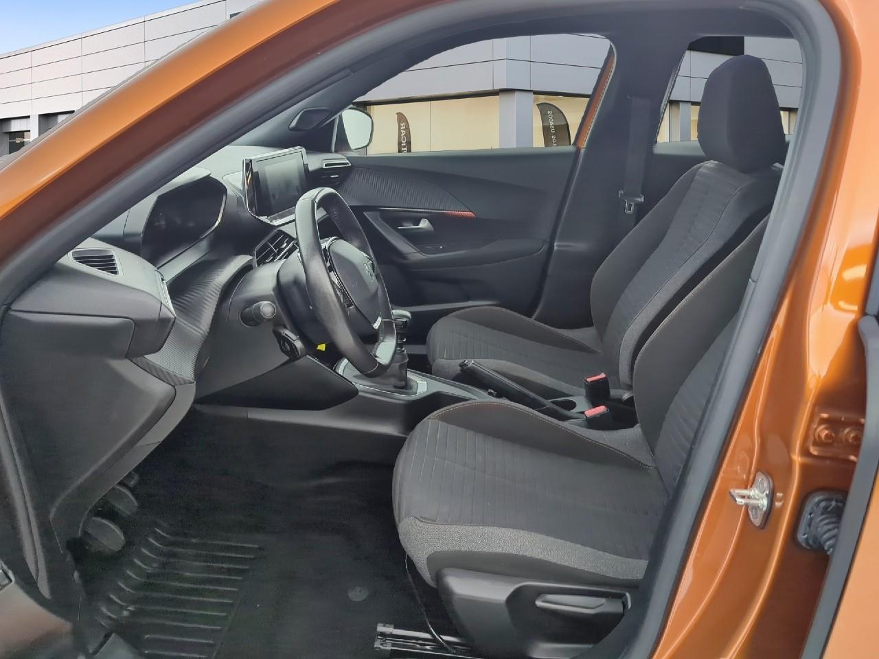 Peugeot 2008 puretech 100 s&s bvm6 active pack — photo 9
