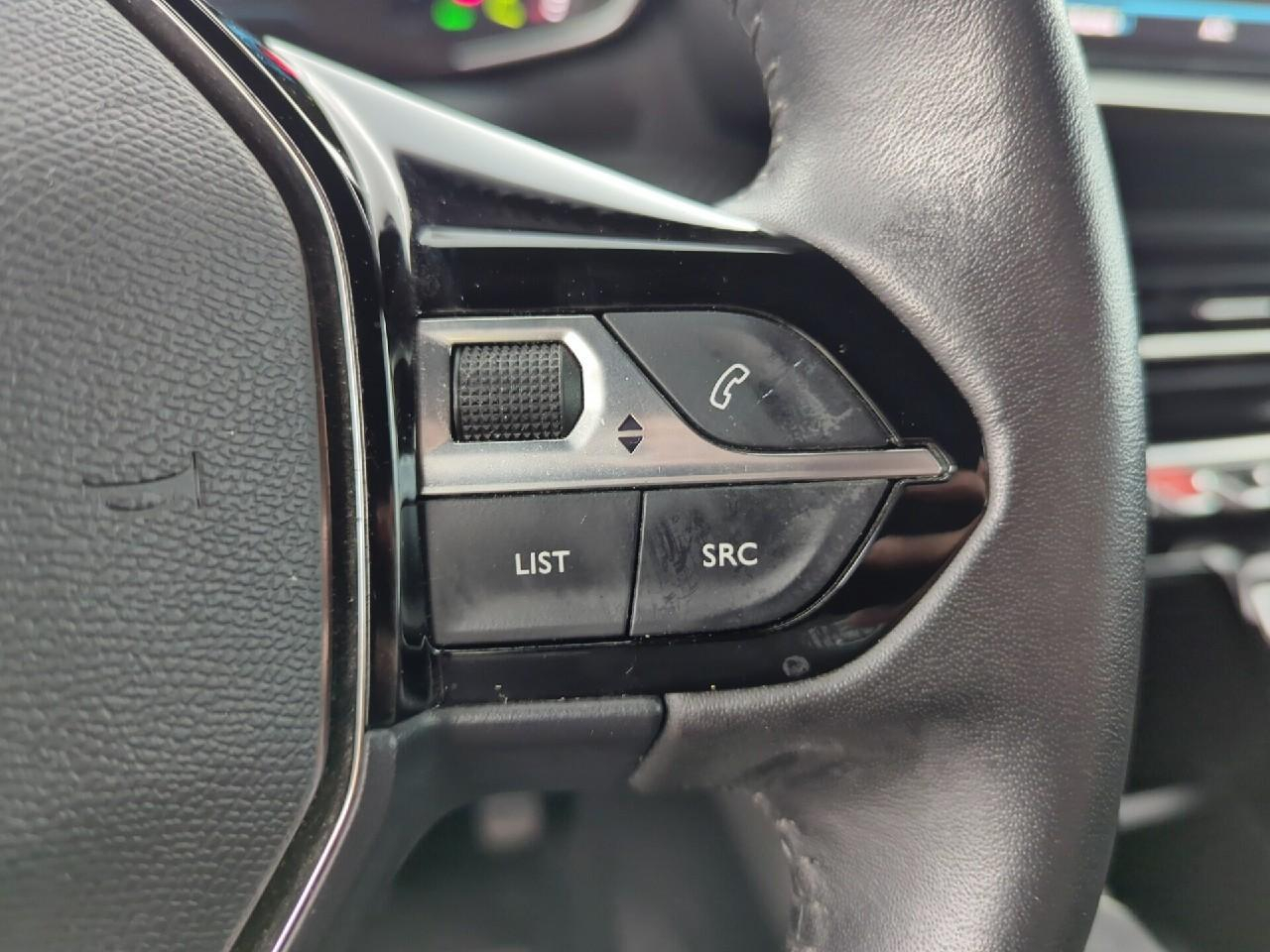 Peugeot 2008 electrique 136 ch active pack — photo 25