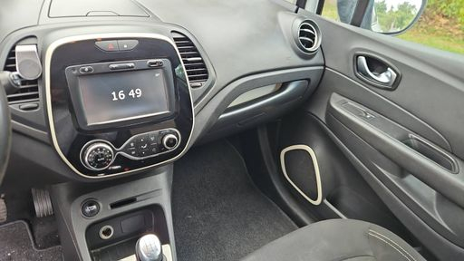 Renault Captur 0.9 TCe 90 - Zen – 2018 – 142222 km – Essence – Boîte Manuelle — photo 7